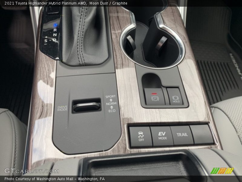 Controls of 2021 Highlander Hybrid Platinum AWD