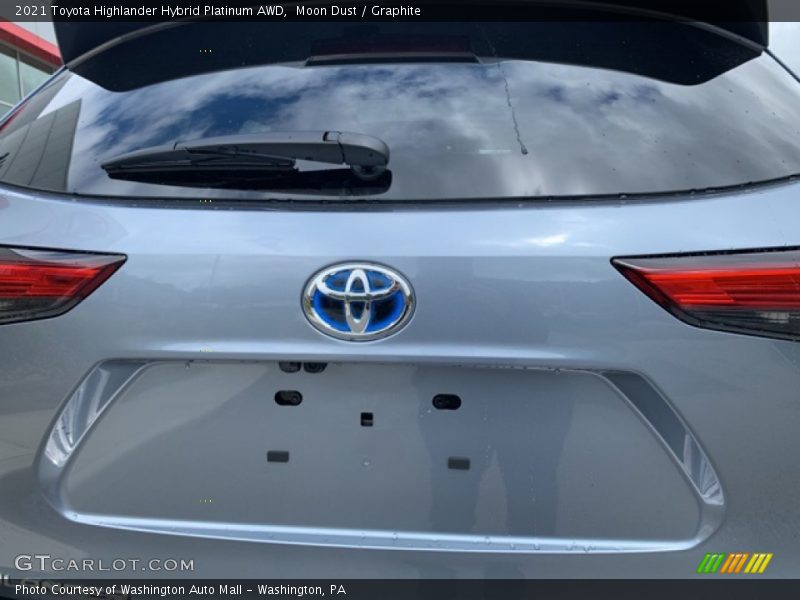 Moon Dust / Graphite 2021 Toyota Highlander Hybrid Platinum AWD