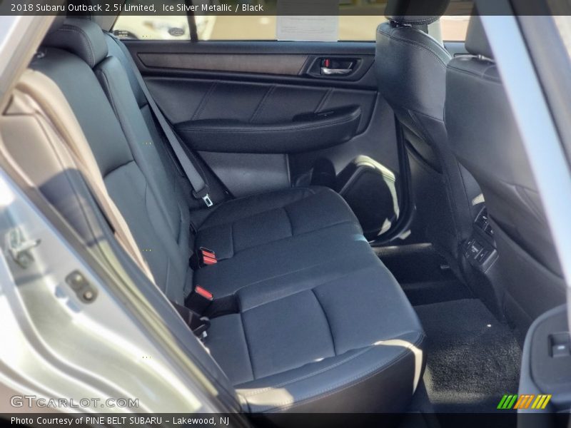 Ice Silver Metallic / Black 2018 Subaru Outback 2.5i Limited
