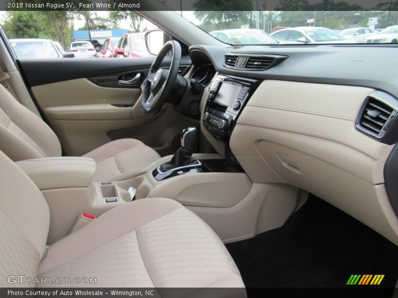 Pearl White / Almond 2018 Nissan Rogue SV