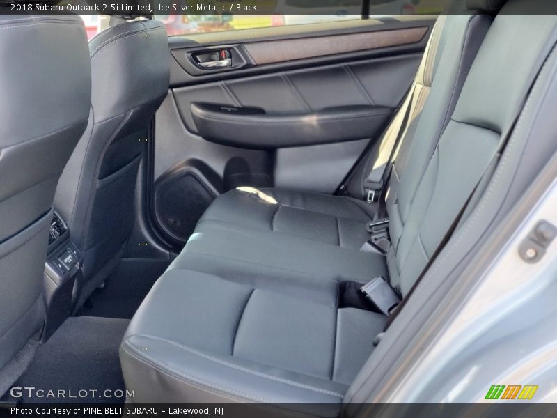Ice Silver Metallic / Black 2018 Subaru Outback 2.5i Limited