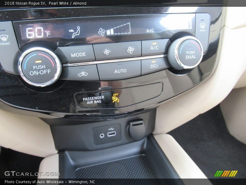 Pearl White / Almond 2018 Nissan Rogue SV