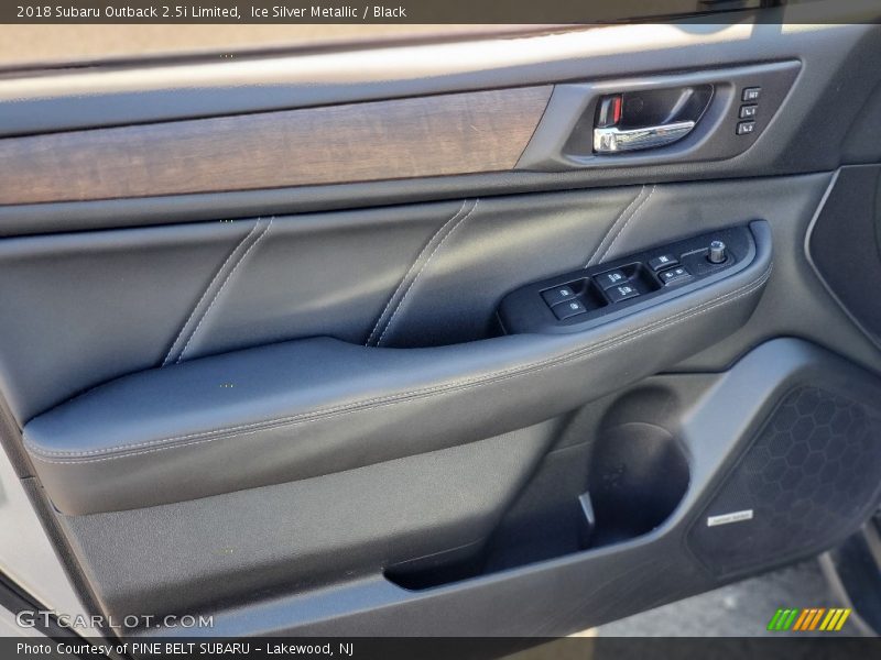 Ice Silver Metallic / Black 2018 Subaru Outback 2.5i Limited