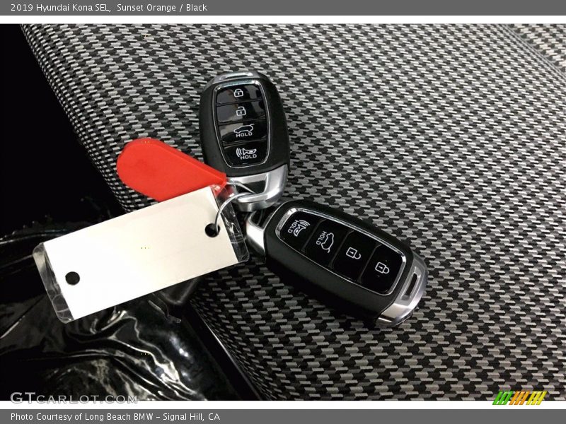 Sunset Orange / Black 2019 Hyundai Kona SEL