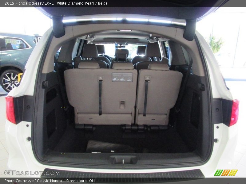 White Diamond Pearl / Beige 2019 Honda Odyssey EX-L