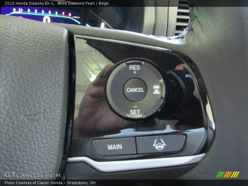 White Diamond Pearl / Beige 2019 Honda Odyssey EX-L