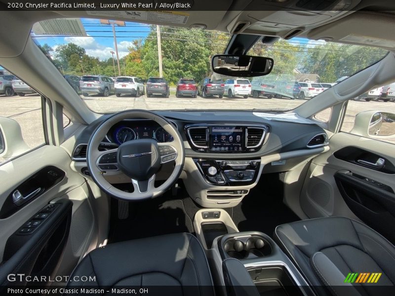  2020 Pacifica Limited Alloy/Black Interior