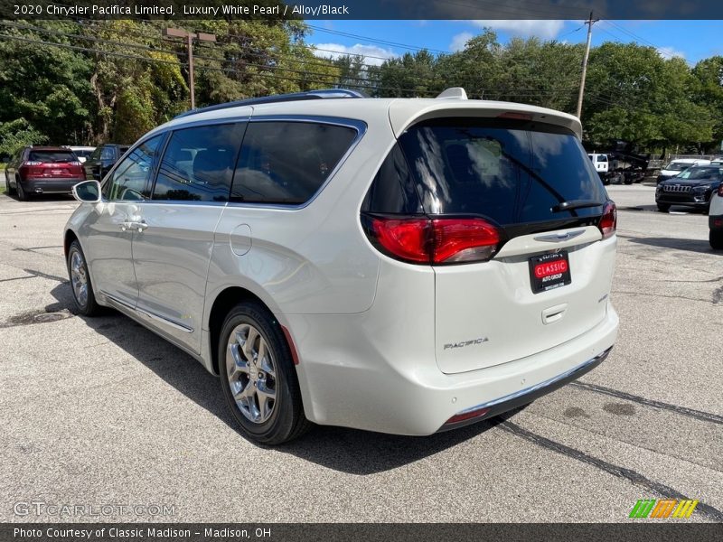 Luxury White Pearl / Alloy/Black 2020 Chrysler Pacifica Limited