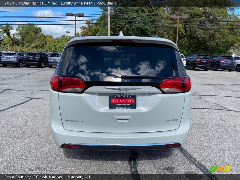 Luxury White Pearl / Alloy/Black 2020 Chrysler Pacifica Limited