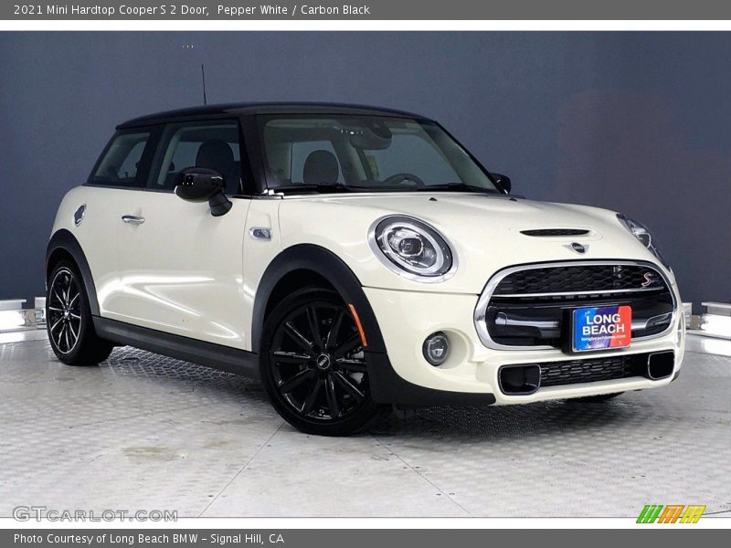 Front 3/4 View of 2021 Hardtop Cooper S 2 Door