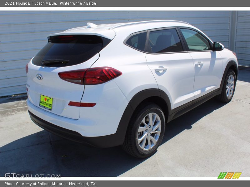 Winter White / Beige 2021 Hyundai Tucson Value