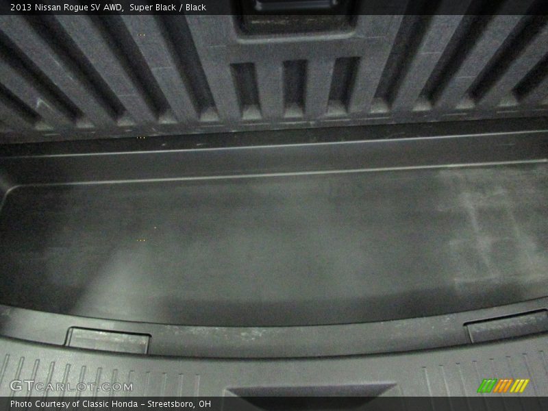 Super Black / Black 2013 Nissan Rogue SV AWD
