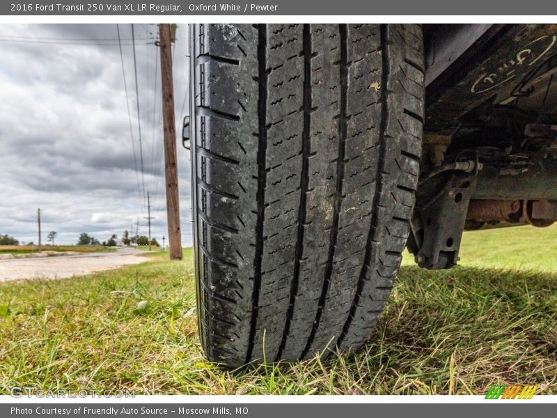 Oxford White / Pewter 2016 Ford Transit 250 Van XL LR Regular