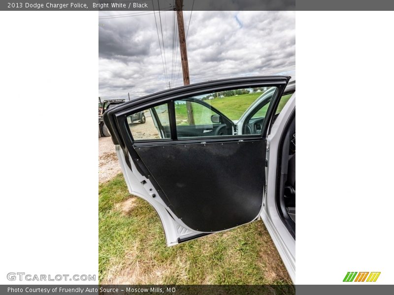 Bright White / Black 2013 Dodge Charger Police