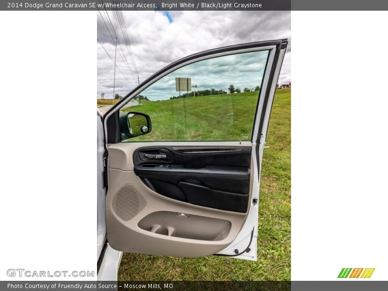 Bright White / Black/Light Graystone 2014 Dodge Grand Caravan SE w/Wheelchair Access