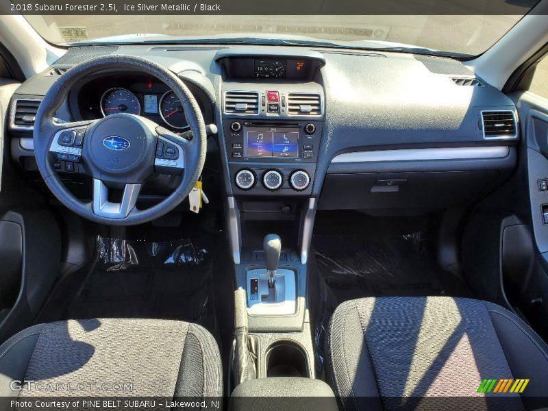 Ice Silver Metallic / Black 2018 Subaru Forester 2.5i