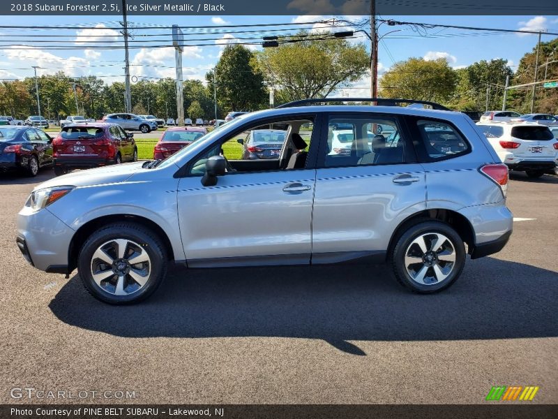 Ice Silver Metallic / Black 2018 Subaru Forester 2.5i