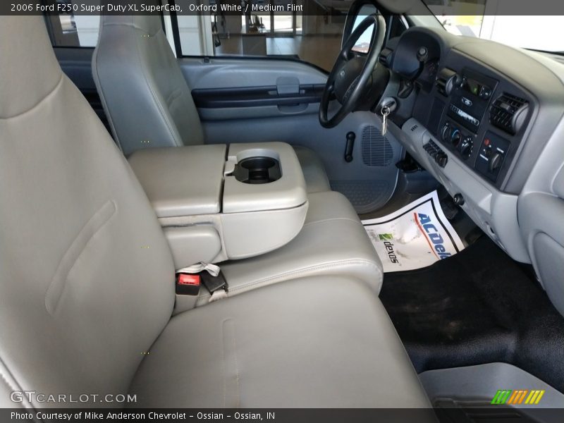 Front Seat of 2006 F250 Super Duty XL SuperCab