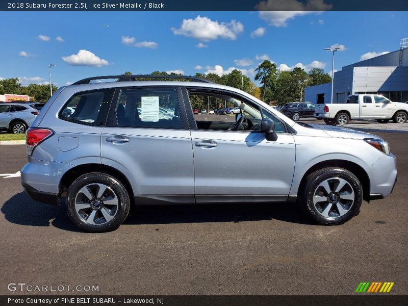 Ice Silver Metallic / Black 2018 Subaru Forester 2.5i
