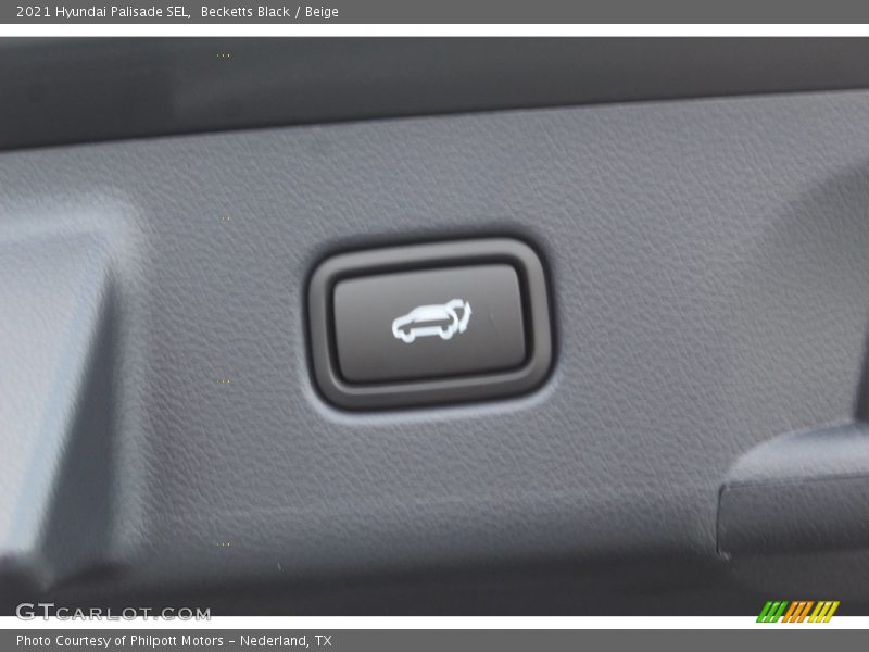 Becketts Black / Beige 2021 Hyundai Palisade SEL