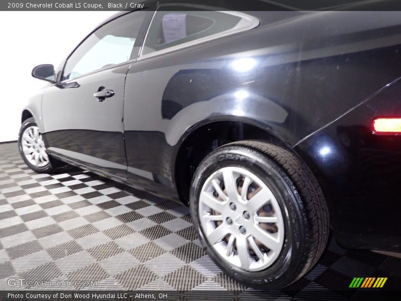 Black / Gray 2009 Chevrolet Cobalt LS Coupe