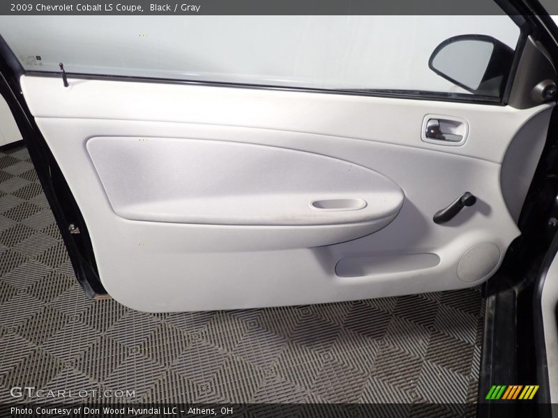Black / Gray 2009 Chevrolet Cobalt LS Coupe