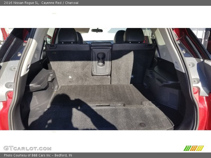 Cayenne Red / Charcoal 2016 Nissan Rogue SL