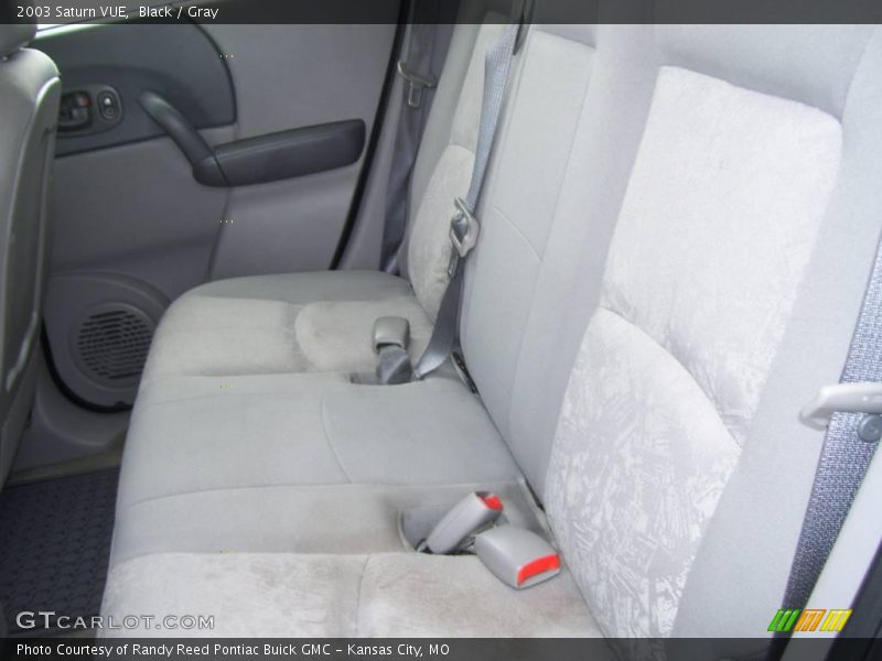 Black / Gray 2003 Saturn VUE