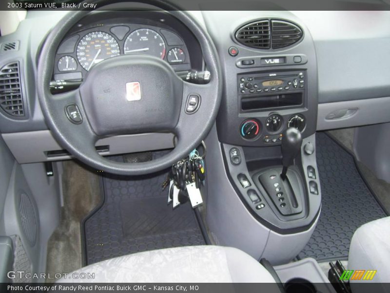 Black / Gray 2003 Saturn VUE
