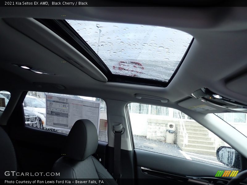 Black Cherry / Black 2021 Kia Seltos EX AWD