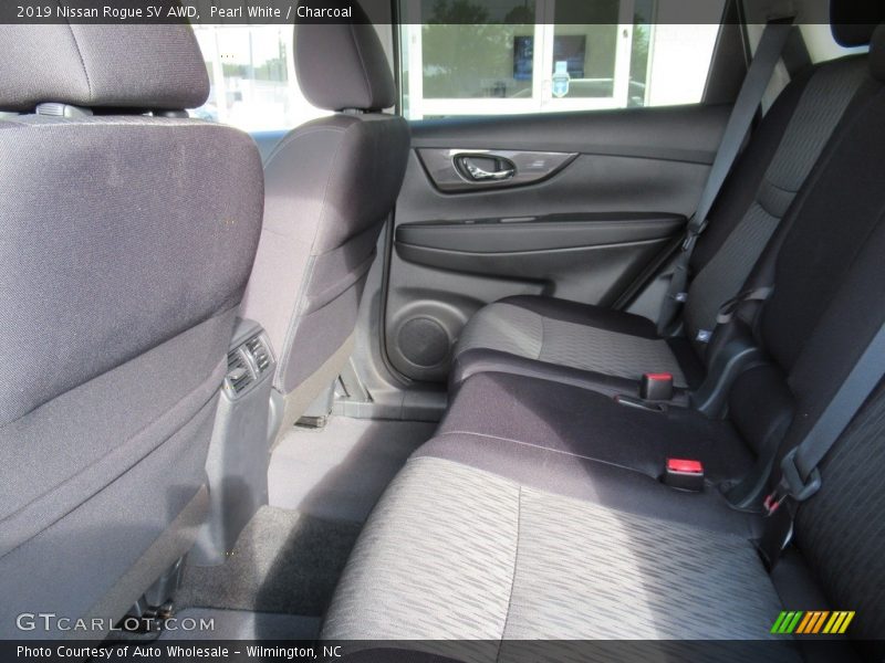 Pearl White / Charcoal 2019 Nissan Rogue SV AWD