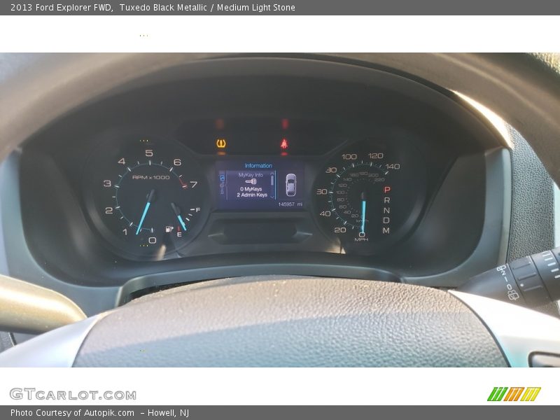 Tuxedo Black Metallic / Medium Light Stone 2013 Ford Explorer FWD
