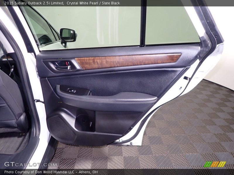 Crystal White Pearl / Slate Black 2015 Subaru Outback 2.5i Limited