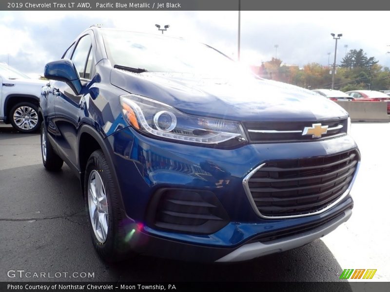 Pacific Blue Metallic / Jet Black 2019 Chevrolet Trax LT AWD