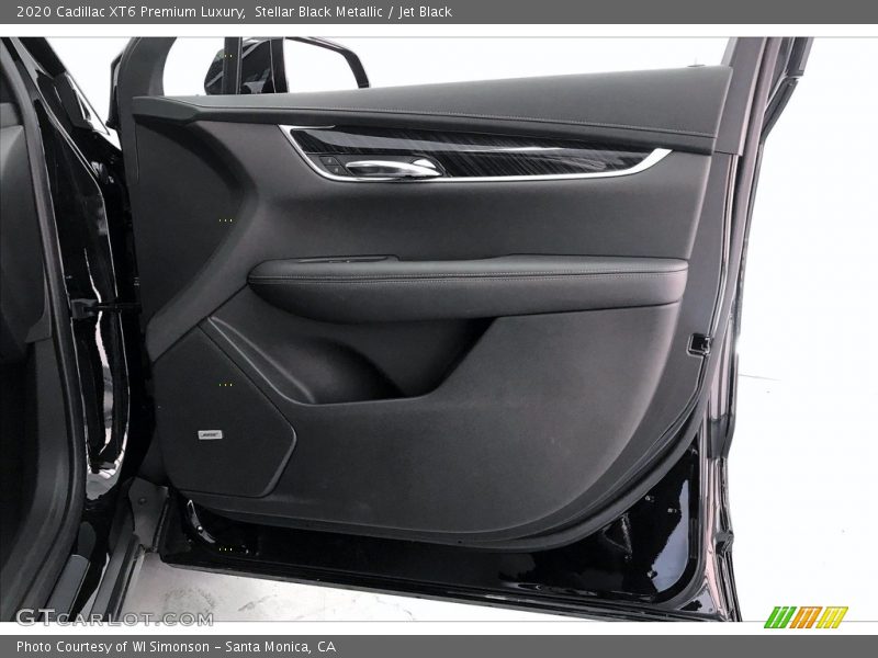Door Panel of 2020 XT6 Premium Luxury