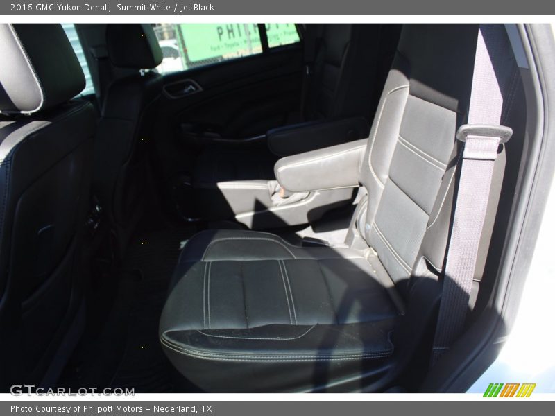 Summit White / Jet Black 2016 GMC Yukon Denali