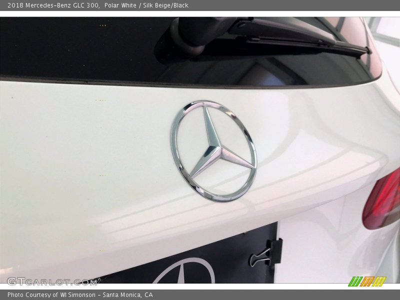 Polar White / Silk Beige/Black 2018 Mercedes-Benz GLC 300