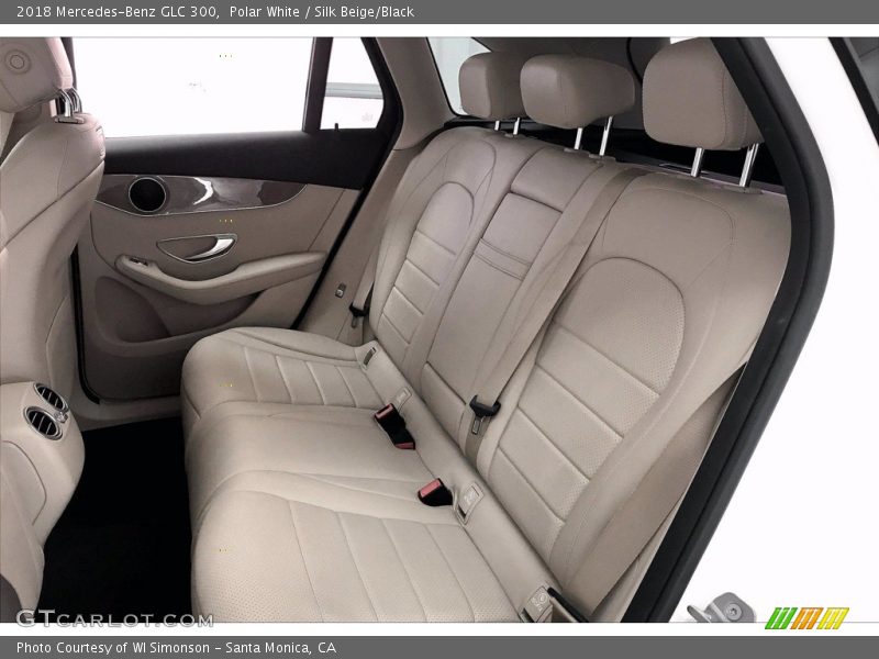 Polar White / Silk Beige/Black 2018 Mercedes-Benz GLC 300