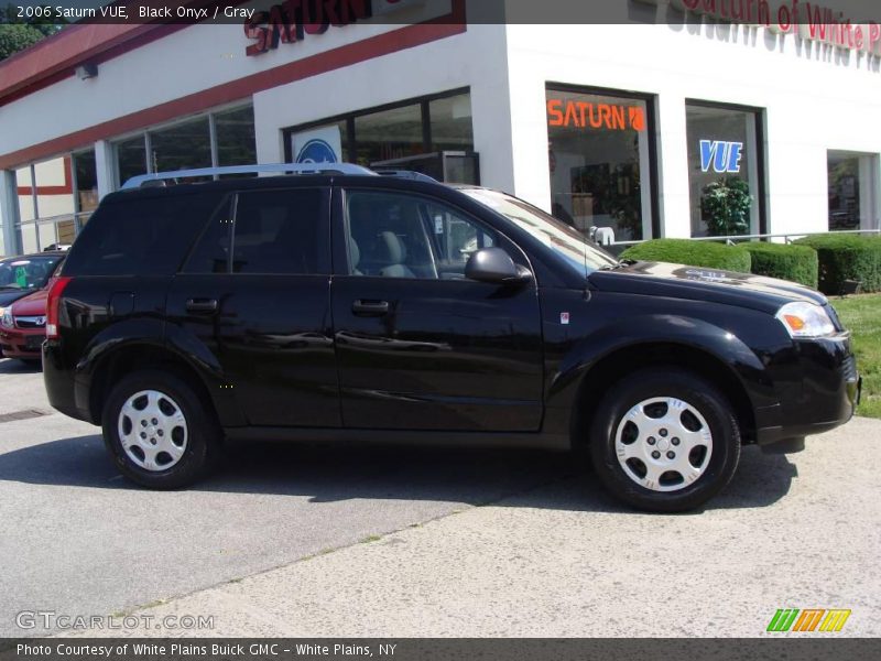 Black Onyx / Gray 2006 Saturn VUE