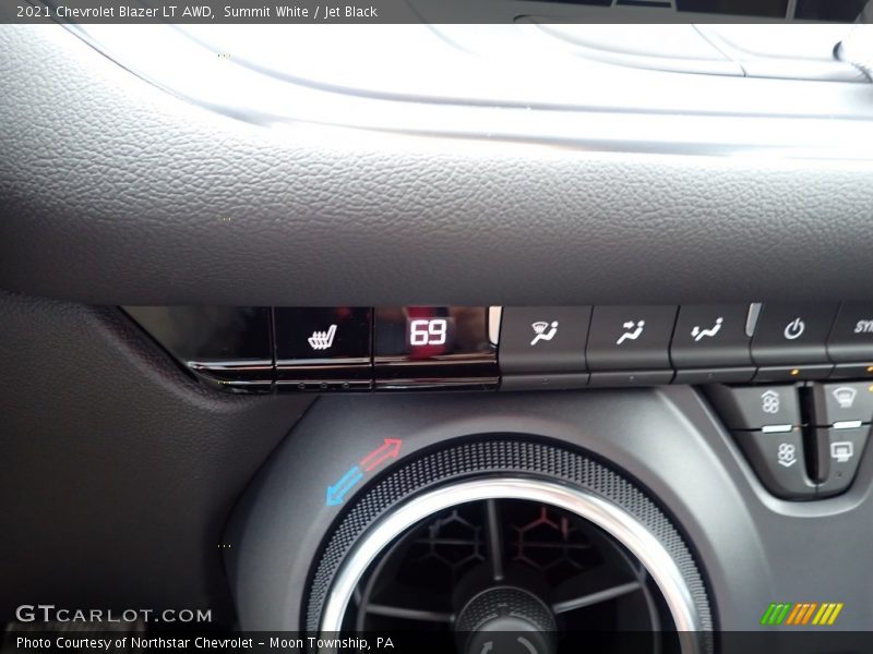 Summit White / Jet Black 2021 Chevrolet Blazer LT AWD