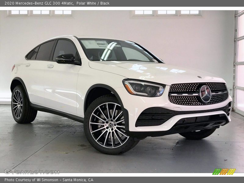 Front 3/4 View of 2020 GLC 300 4Matic