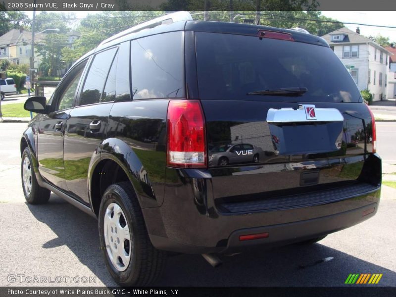 Black Onyx / Gray 2006 Saturn VUE