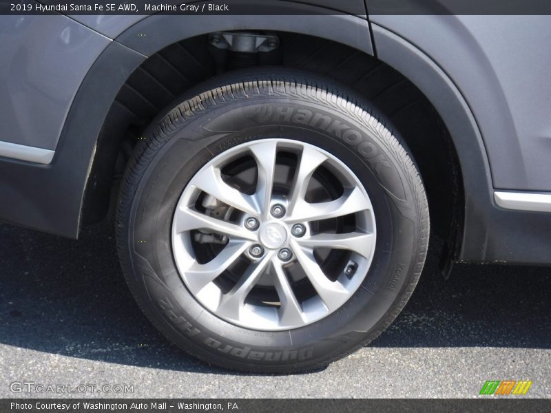 Machine Gray / Black 2019 Hyundai Santa Fe SE AWD