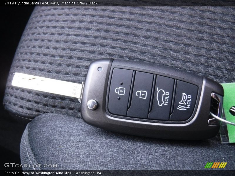 Machine Gray / Black 2019 Hyundai Santa Fe SE AWD