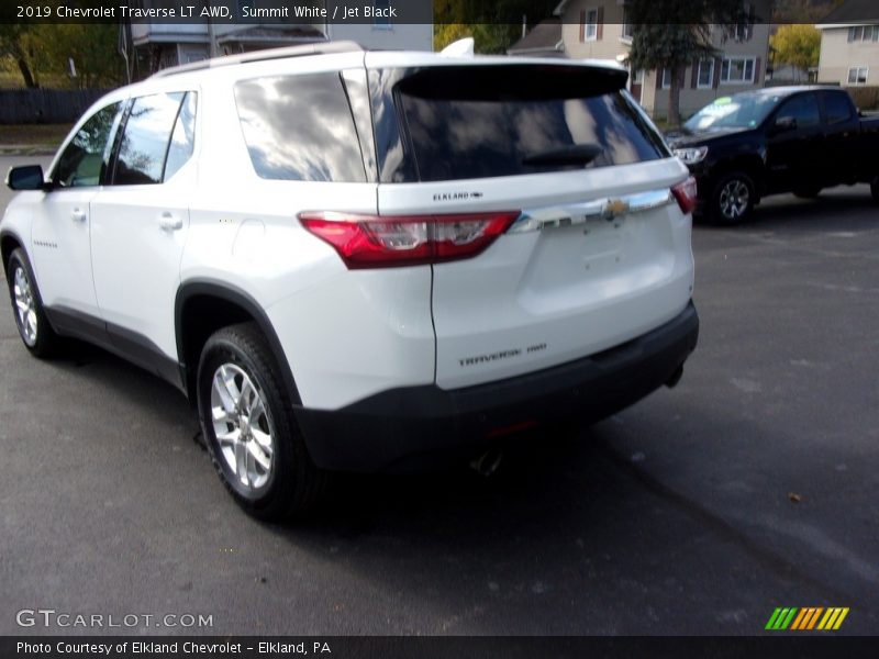 Summit White / Jet Black 2019 Chevrolet Traverse LT AWD