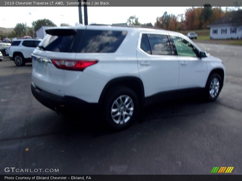 Summit White / Jet Black 2019 Chevrolet Traverse LT AWD