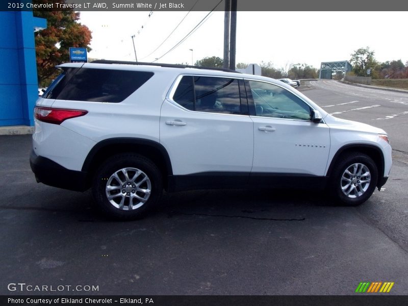 Summit White / Jet Black 2019 Chevrolet Traverse LT AWD