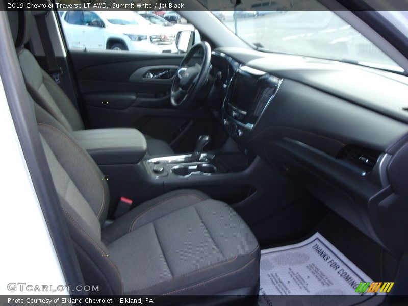 Summit White / Jet Black 2019 Chevrolet Traverse LT AWD