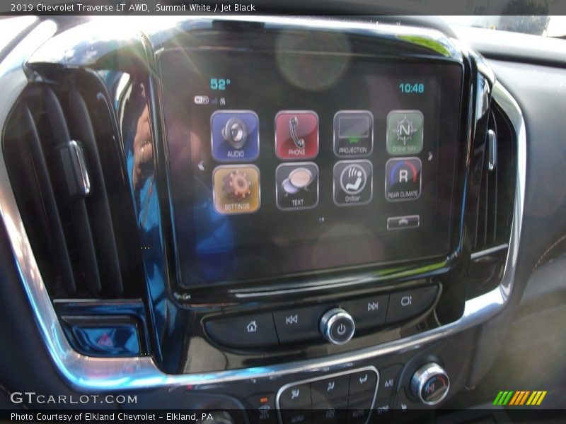 Summit White / Jet Black 2019 Chevrolet Traverse LT AWD