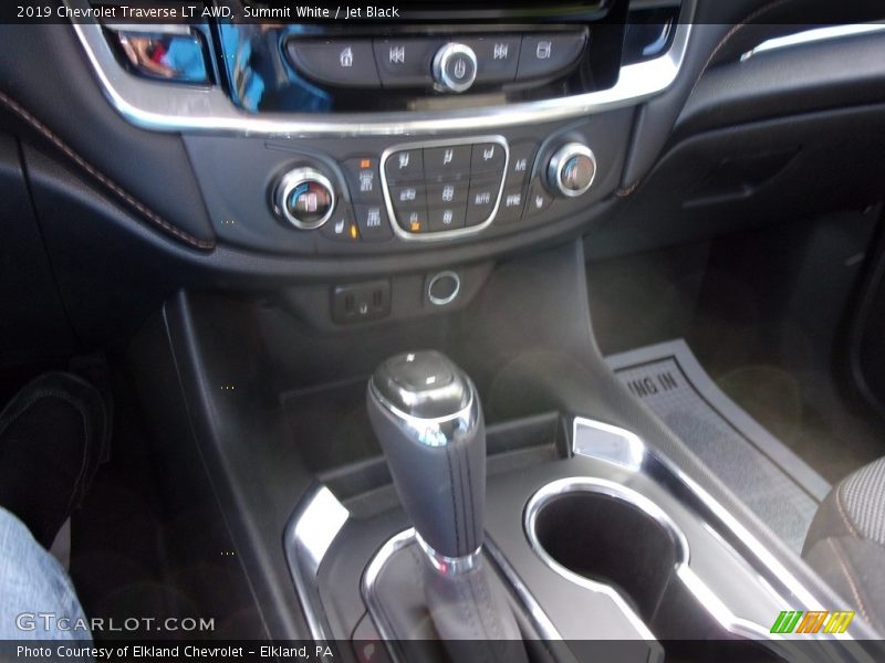 Summit White / Jet Black 2019 Chevrolet Traverse LT AWD
